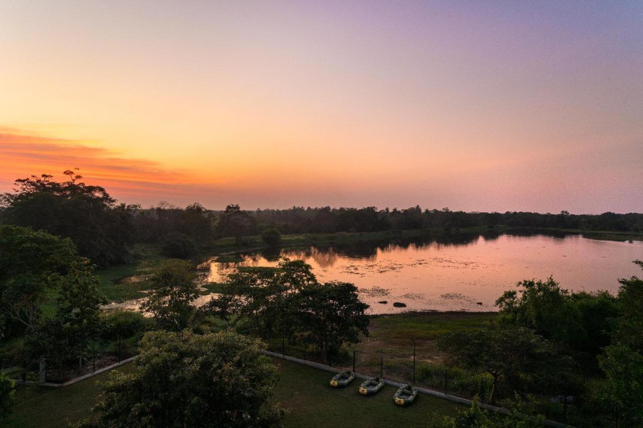 Thimbiri Wewa Resort Wilpattu Exterior photo